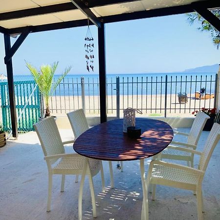 House By The Sea In Artemis Apartamento Exterior foto